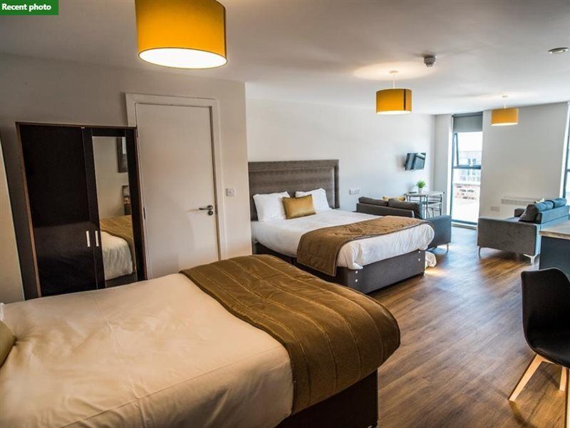 Oyo Vincent Apartments Liverpool Buitenkant foto