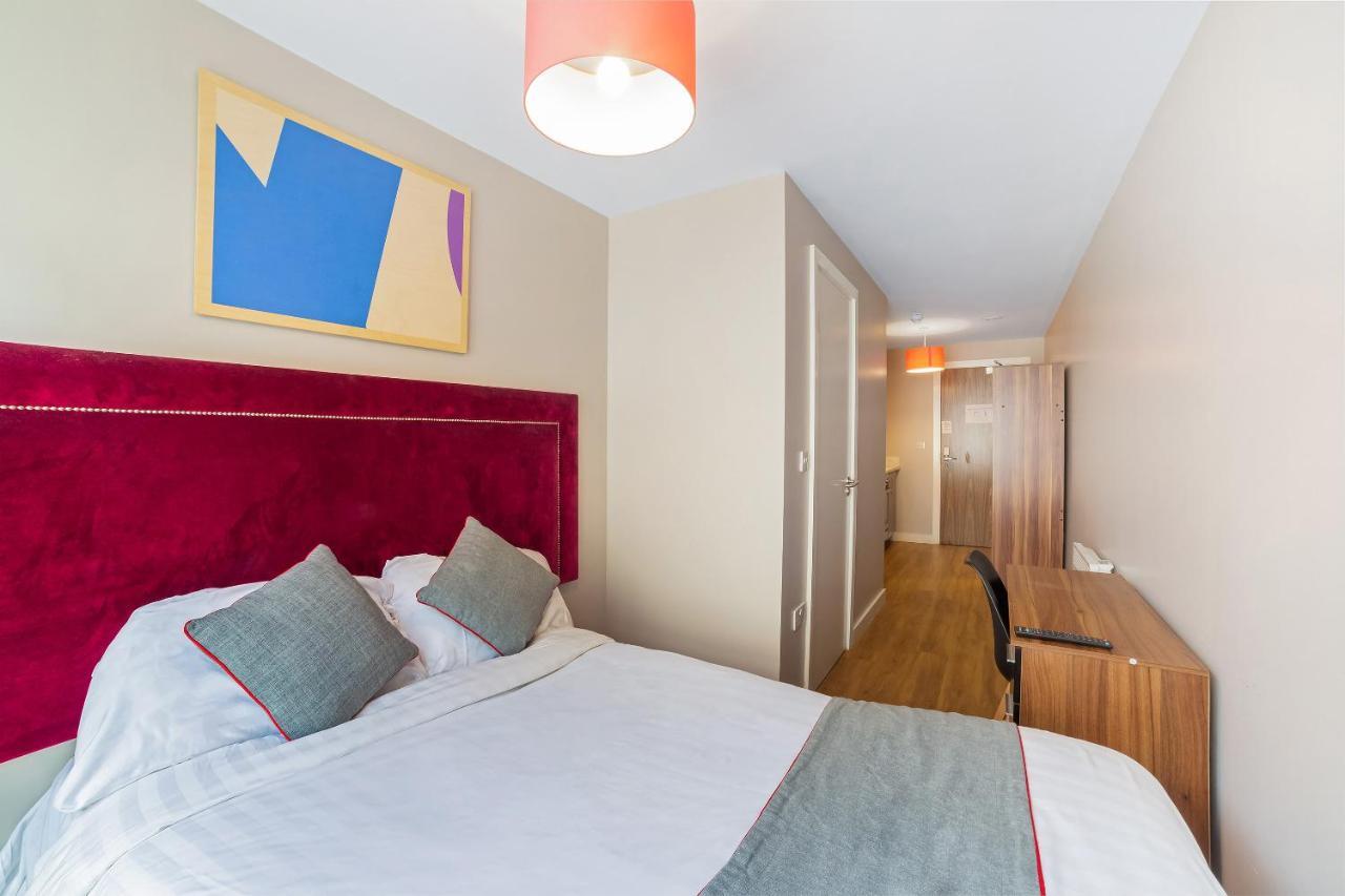 Oyo Vincent Apartments Liverpool Buitenkant foto