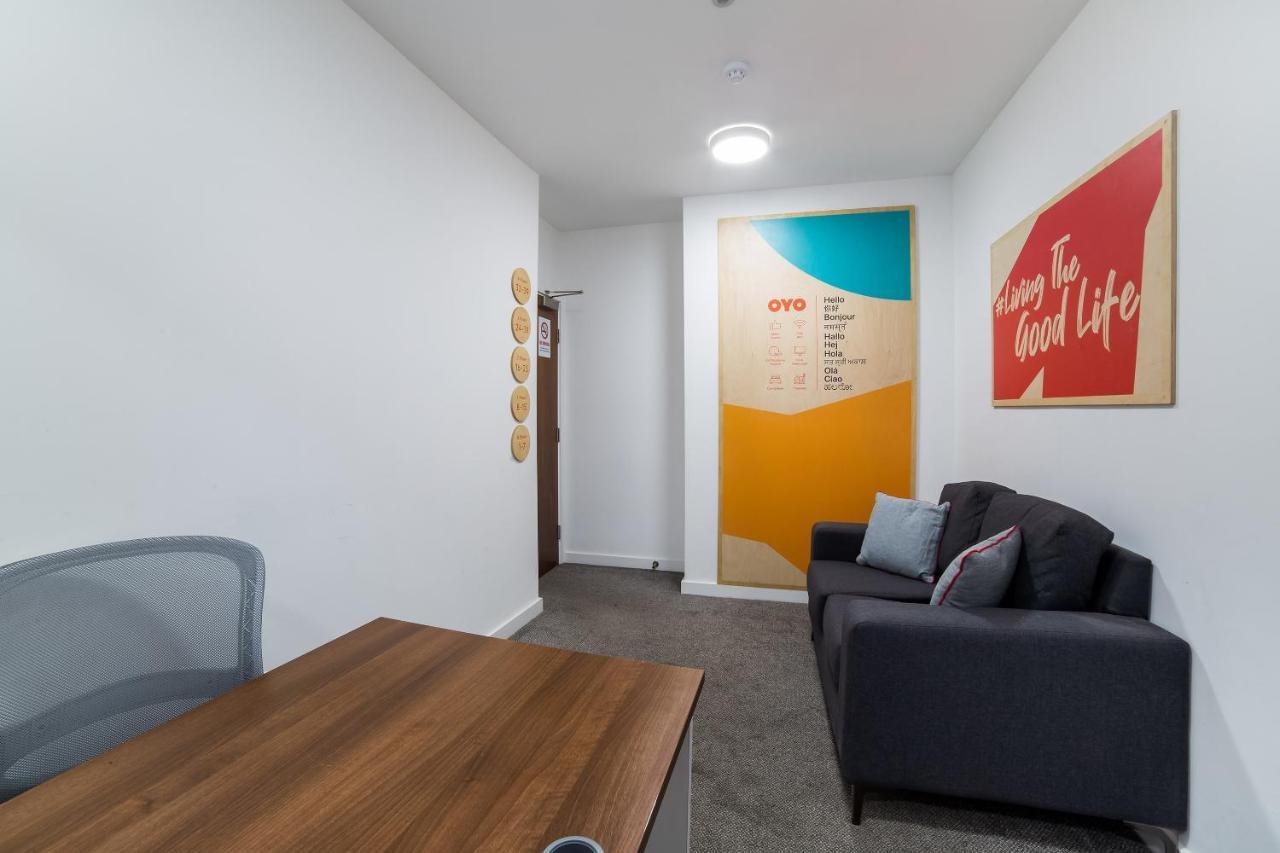Oyo Vincent Apartments Liverpool Buitenkant foto